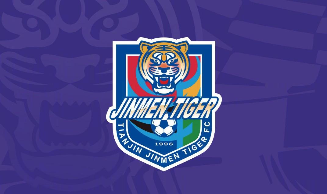 在赛场上, http