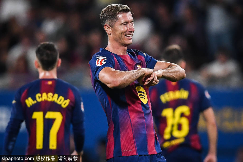 占用的, 诺坎普不仅, de